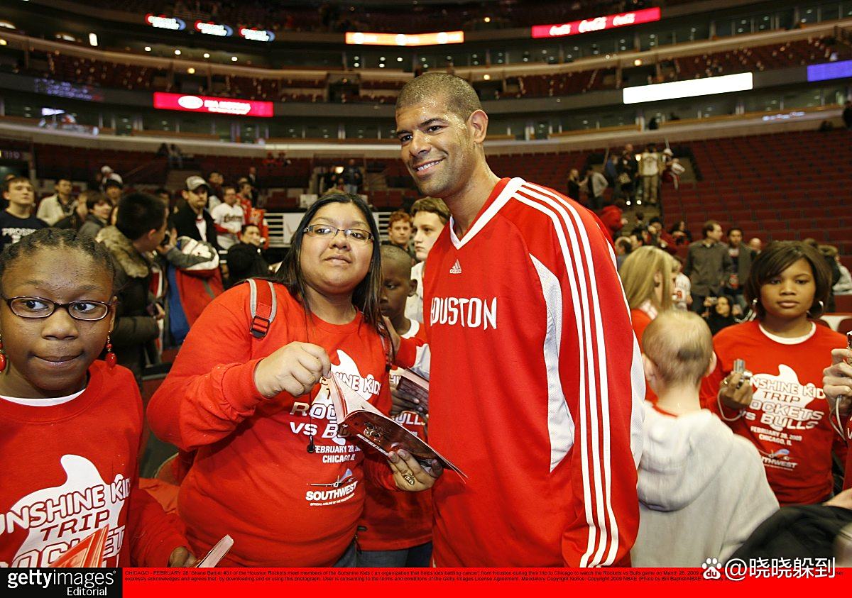 lol竞猜-包含西班牙男篮鏖战火箭，拉塞尔送出助攻的词条