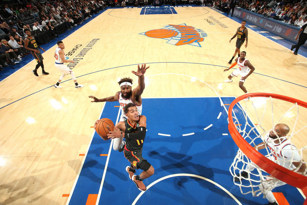 西班牙网球队鏖战日本网球队，费德勒三分雨点燃全场