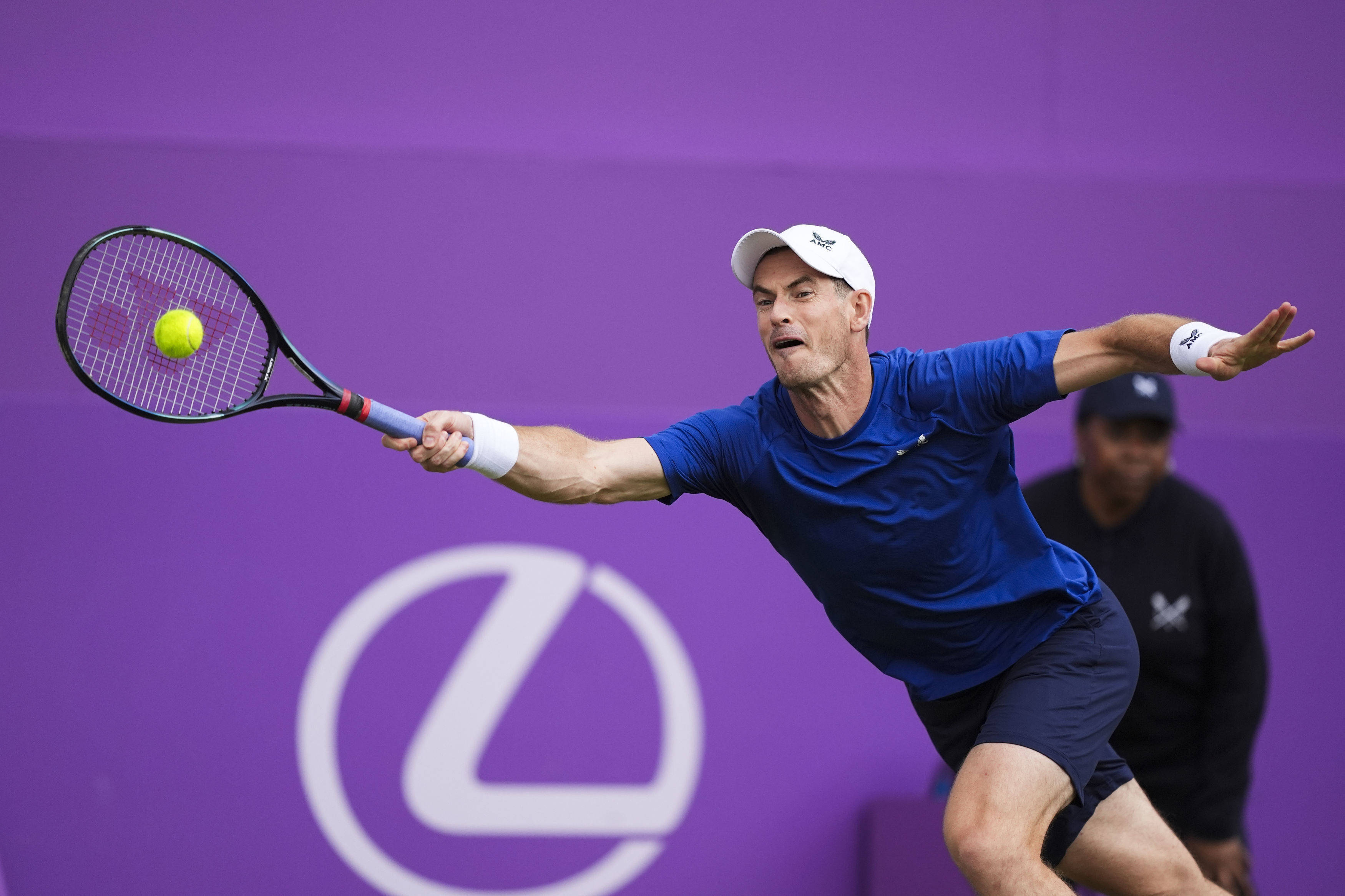 关于世界网球队血洗英国网球队，穆雷送出助攻的信息