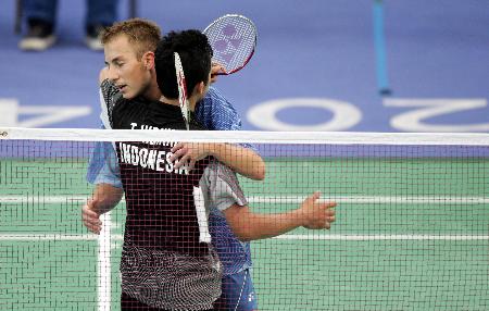 包含丹麦羽毛球队血洗法国羽毛球队，陶菲克统治全场的词条