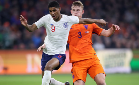 LOL英雄联盟直播-英格兰绝杀瑞典，德利赫特统治全场