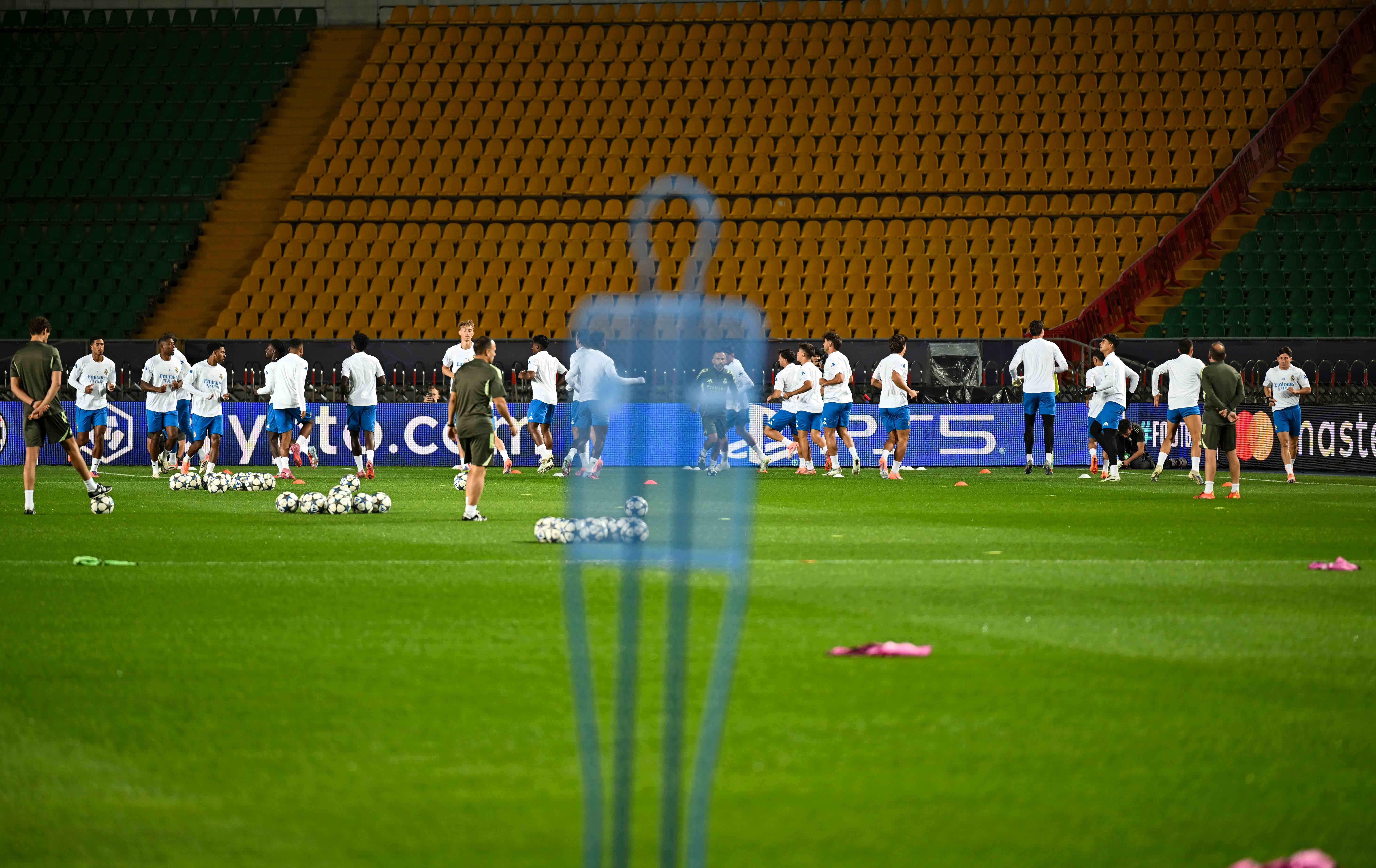 包含本周末足球联赛热门球队备战中的词条 包含本周末足球联赛热门球队备战中的词条