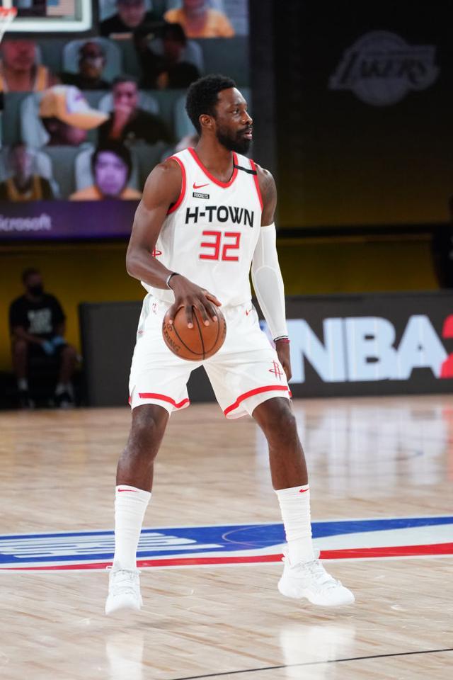 灰熊全队苦练自强,展现坚韧品质终获胜利 灰熊全队苦练自强,展现坚韧品质终获胜利