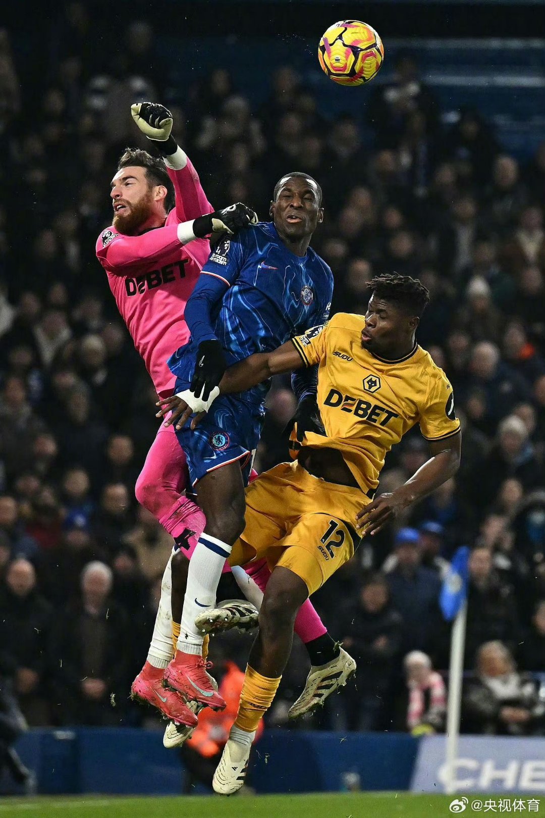 关于切尔西胜出,继续领先英超!的信息 关于切尔西胜出,继续领先英超!的信息